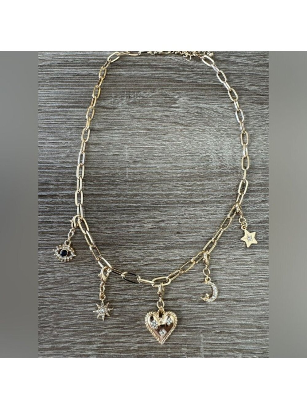 Bohemianā
necklaceā
A1054 - Picture 3 of 6